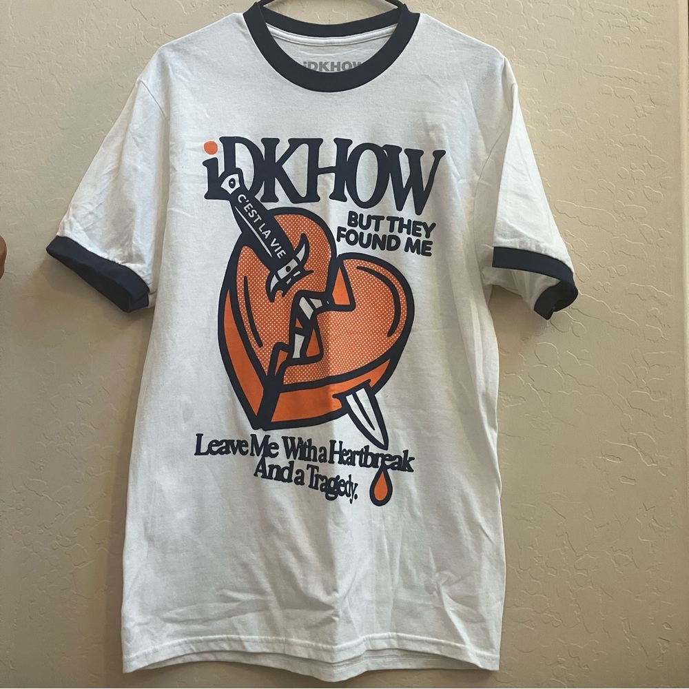 iDKHOW Women’s White Graphic T-Shirt Sz M